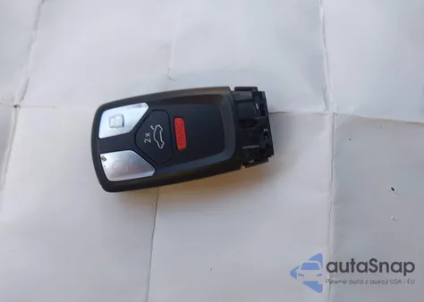 2019 Audi A4 45 Premium z USA, uszkodzony, nr VIN WAUENAF47KA013104